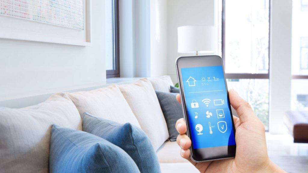 Молодые люди выбирают разумные решения