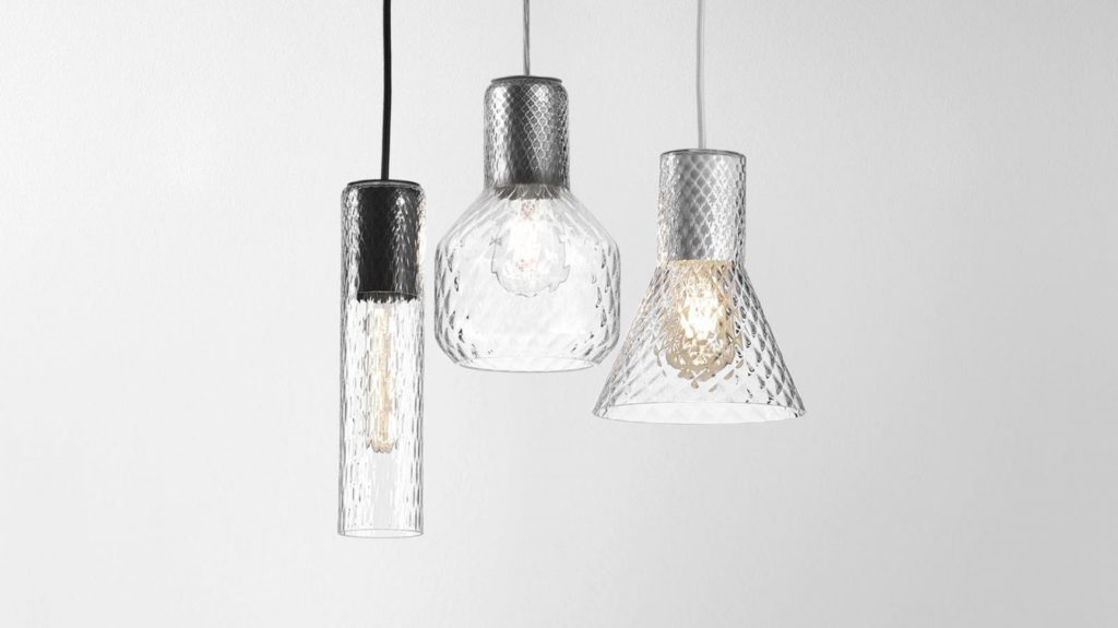 Освещение создает атмосферу