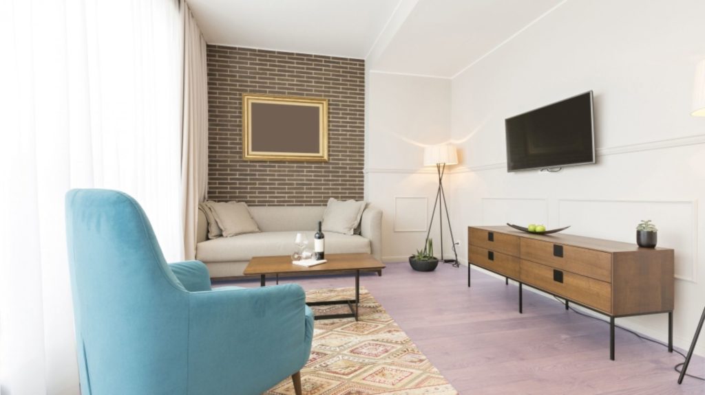 Пол в оттенках серого