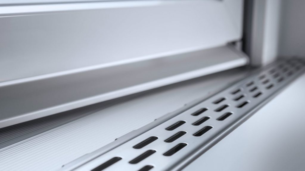 Беспороговый переход от REHAU: входить комфортнее и безопаснее! Беспороговый переход от REHAU: входить комфортнее и безопаснее!