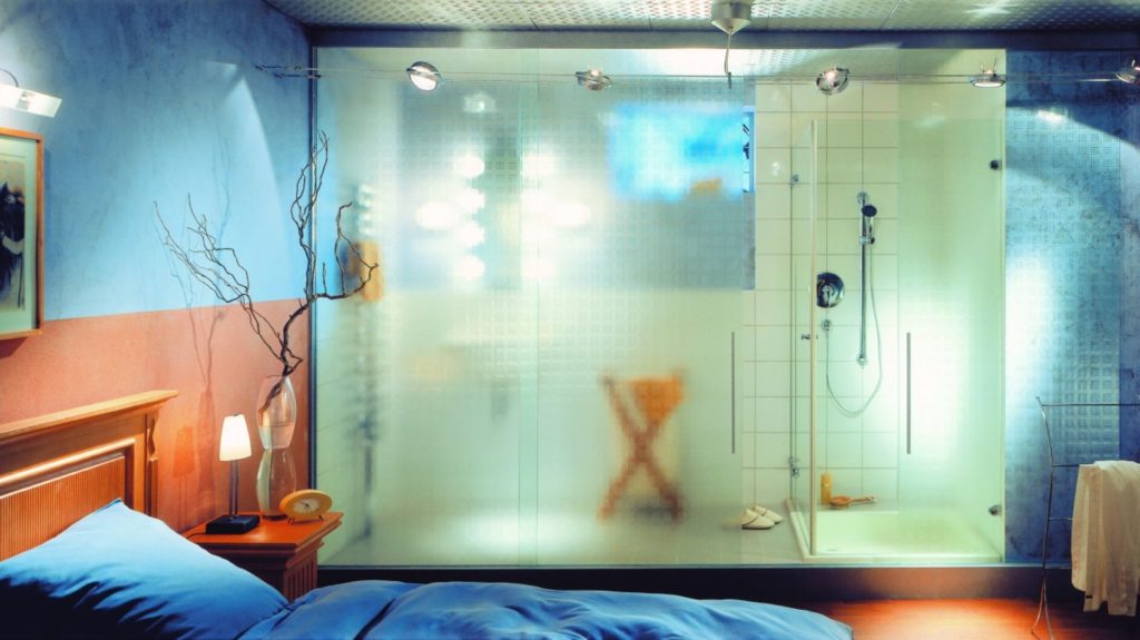 Декоративное стекло в ванной