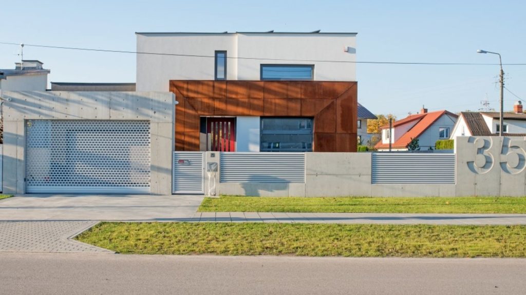 Увидеть самые красивые фасады