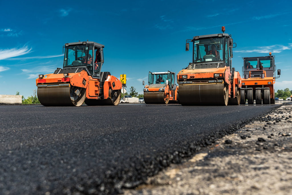 Что нужно для качественного асфальтобетонного покрытия