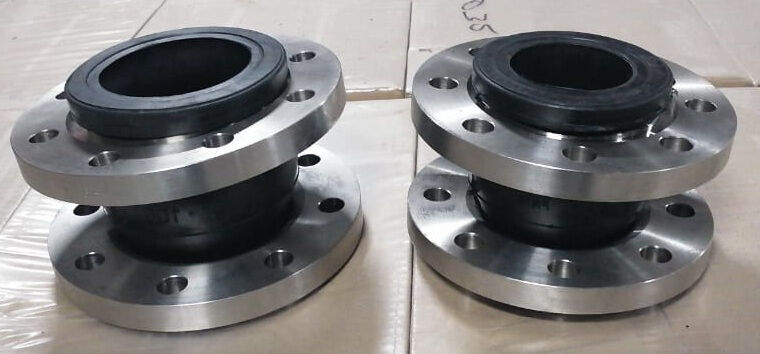 Компенсатор фланцевый резиновый NBR Ду400 Ру16 осевой ход 30 ст.20 в Томске - 81336 ₽